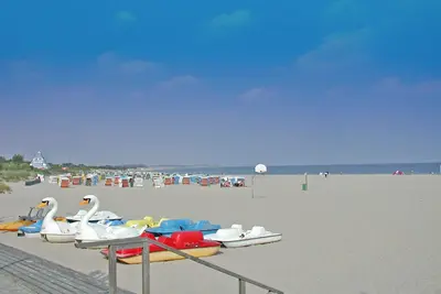 Image de Maison sur le toit de la tente - près de la plage et calme - Maison sur le toit de la tente - près de la plage et calme avec beaucoup d'espace