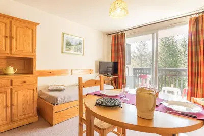 Image de Studio cosy 4 pers, proche pistes et commerces, parking inclus, La Salle les Alpes
