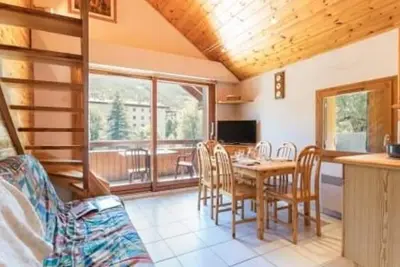 Image de Duplex 3 pièces avec balcon, garage et 6 couchages à La Salle-les-Alpes, proche commerces et pistes