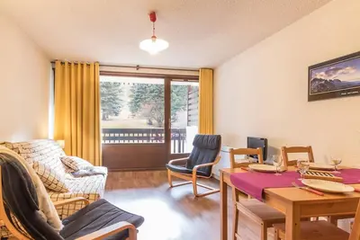 Image de Charmant studio ski-in/ski-out 4 pers. avec piscine, jardin et parking à La Salle les Alpes