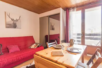 Image de Studio rénové près des pistes, parking, cuisine équipée