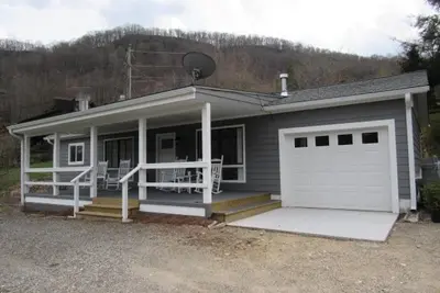 Image de Bungalow récemment rénové. Dans la fabuleuse Maggie Valley en Caroline du Nord.