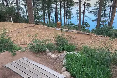 Image de Cabine Au Lac! Deer-trail 2Les rives du lac! Équipement de canoë, kayak et pêche! Animal de compagnie :)