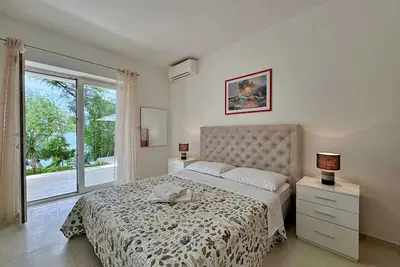Image de Appartement de vacances avec vue sur la mer à 20 m de la côte