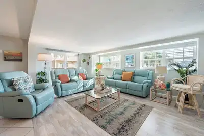 Image de Unité 305 - 2 chambres 2 salles de bain Bay Side Corner Condomimium