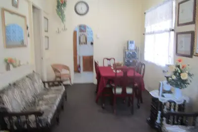 Image de 4 / br / 3ba Maison privée entièrement meublée et équipée. Propre, confortable, pratique