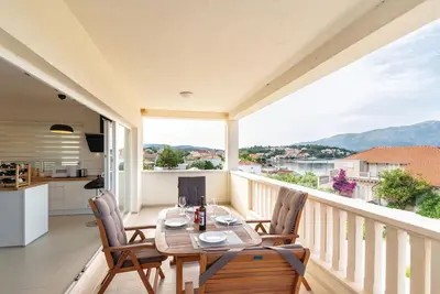 Superbe appartement à Lumbarda