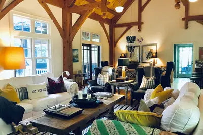 Image de Retraite de montagne moderne et design - proche de Lonesome Valley, nouvelle disponibilité - Nouvel An