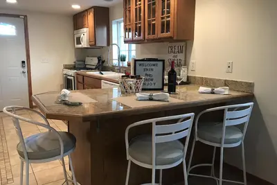 Image de Vivre à la campagne! Graduation navale des Grands Lacs - 6 personnes