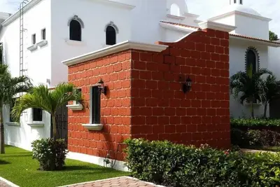Image de Villa merveilleuse pour 8 personnes Playacar Phase 2