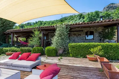 CasaVinzeria - Maison de Campagne avec Piscine