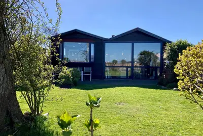 Image de 6 personnes Maison Marijke avec jardin d'hiver et accès direct au Lauwersmeer