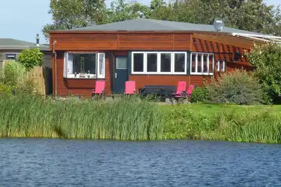 Image de 8 pers Grande maison de bord de mer face au Lauwersmeer