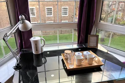 ★ Charmant appartement de 4 chambres dans le quartier branché de Londres-Est ★ jusqu'à 9 invités