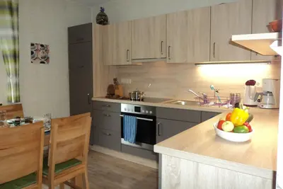 Image de Maison de vacances pour 8 personnes avec balcon, terrasse et petit jardin