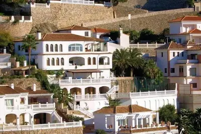 Image de Fantastique, amusant emballé villa, près de la plage, des bars, des restaurants avec de superbes vues.