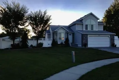 Image de ** Charmante maison de vacances en banlieue de Salt Lake!