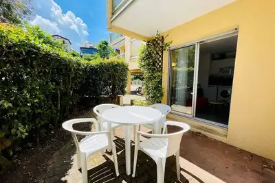 Image de Appartement T2 avec terrasse et parking à 100m de la plage d'Eyrac - Arcachon