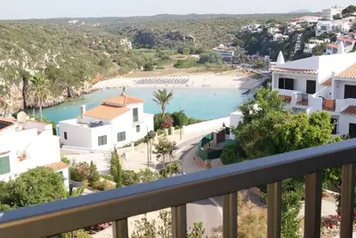 Image de Appartement moderne avec une vue fantastique sur la baie