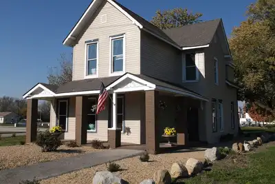 Image de Maison De Luxe Du Centre-Ville D'Indianapolis - À 1 Bloc Du Centre-Ville!