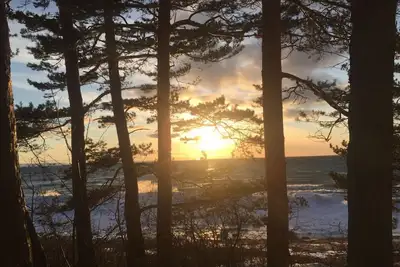 Image de Waterfront Beach House sur la baie Georgienne