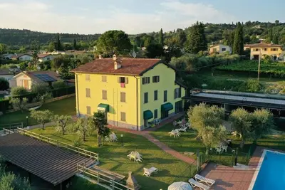 Image de Ca Bottrigo 3 room apartment, with garden and pool, ground/1st/2nd floor