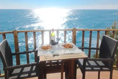 Image de Sitges. Balcon Mediterranée. Vues spectaculaires. Plage. Piscine. Parking. Wifi