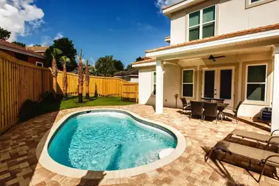 Image de Maison moderne ~ Près de la plage ~ Piscine privée