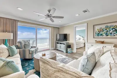 Image de Beau condo, directement sur la plage, vue impressionnante!