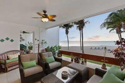 Image de Droit sur le sable, 1700 Sq Ft de l'espace de vie