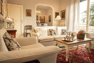 Appartement De Luxe - Parking Et Jardin PRIVÉ-TRÈS Proche Murs De Lucca -Wifi