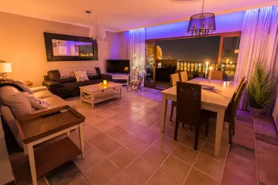 Image de Indulgence pure, table de billard, bain à remous, piscine chauffée, Wifi gratuit, Full Sky Tv!