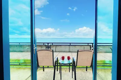 Image de Tarifs réduits sur les dates restantes de juillet-Réservez maintenant! Chesapeake Lofts 1bd sur l'eau