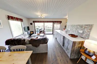 Image de Magnifique chalet 4 étoiles avec 2 chambres et vue imprenable sur le loch et la montagne