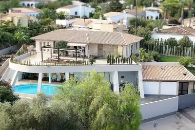 Image de Villa moderne avec grande piscine privée à Santa Ponsa