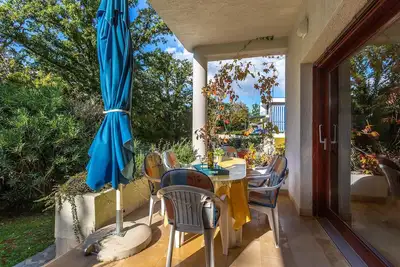 Image de Bel appartement à Njivice avec WiFi