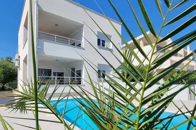 Image de Appartement avec piscine et une belle vue sur la mer - Villa Le Mare