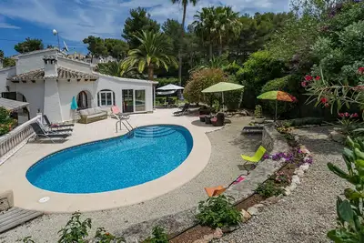 Image de Belle villa espagnole avec piscine privée à 2km de la mer