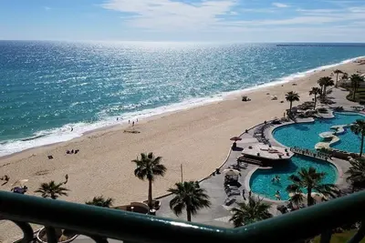 Image de Comme vu sur Hgtv! Mer de Sonora, front de mer, vue imprenable sur l'océan, 2b / 2b, 8e étage