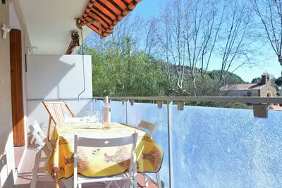 Image de Charmant T2 avec balcon, proche plage Saint Clair, parking, 4 couchages - Le Lavandou