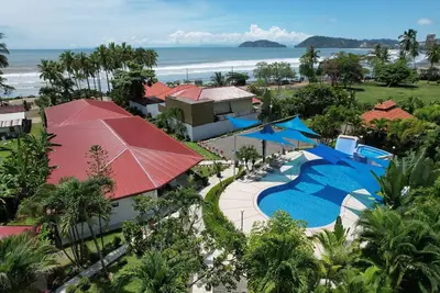 Image de 12 chambres au bord de la mer - Blue Macaw - Meilleur service d'hébergement Vip