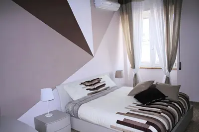 Image de Appartement neuf et confortable avec une vue splendide sur le Palais Royal de Caserte