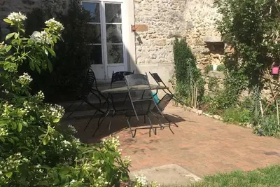 Image de Le logis Saint Pierre, la terrasse