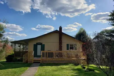 Image de Évadez-vous dans les bois à la maison des oiseaux de la forêt nationale Daniel Boone!