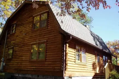 Image de Montagne de Prestige Log Cabin à Gatlinburg, Adjacent à Ober Gatlinburg Ski Lodge