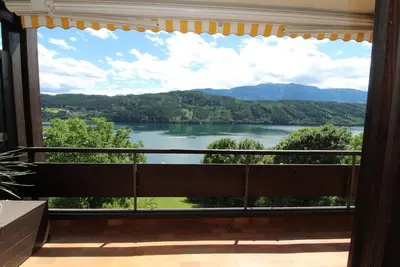 Image de Appartement ensoleillé de 2 pièces avec une vue fantastique sur le lac Millstatt