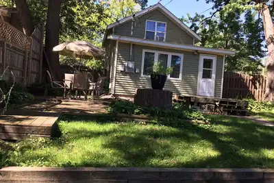 Image de Escapade tranquille! Animaux acceptés Cour arrière clôturée Dt St PAul Hudson Wisc. St Croix