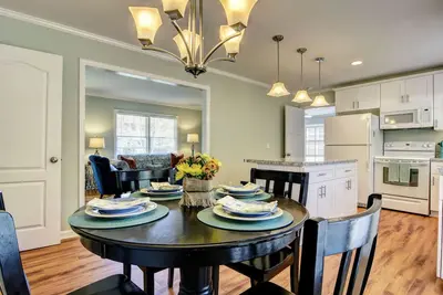 Image de Magnifique, charmant, historique Riverfront et Wrightsville Beach!