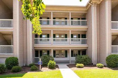 Tb 8f Deuxième étage Condo True Blue Golf / Tennis / Piscine Accessible