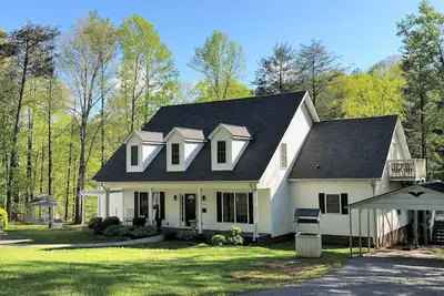 Image de Un avant-goût du sud des vacances au bord de l'eau - Utilisation gratuite Canoë Pédalo Kayak